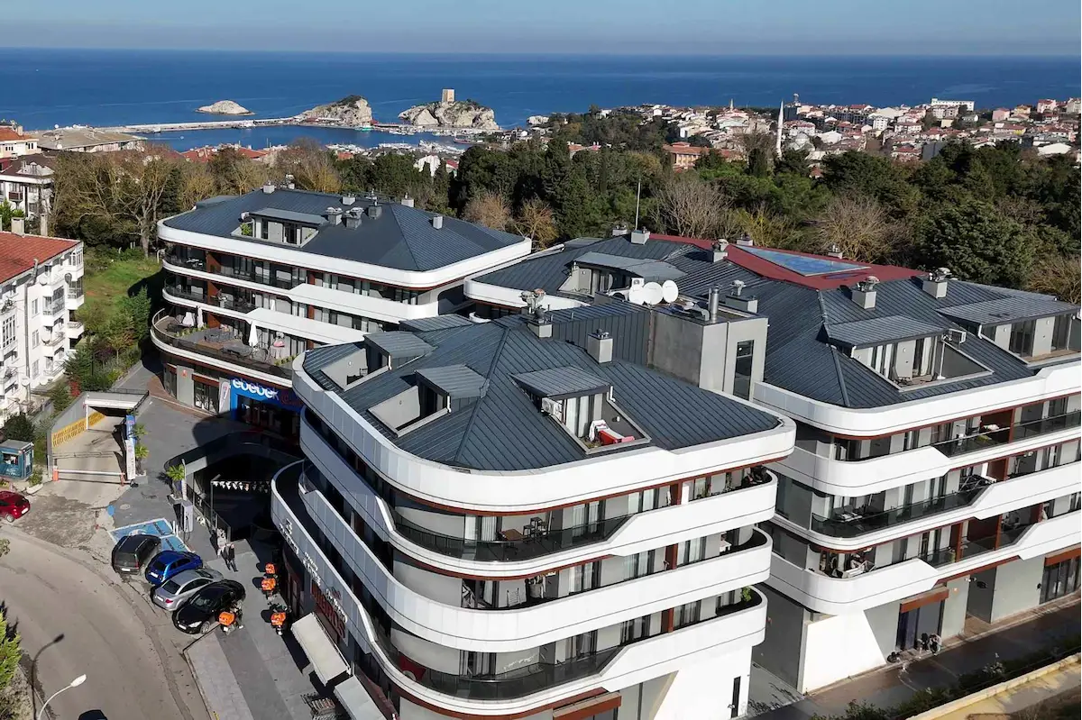 ŞİLE İDEALİST CADDE'DE KURUMSAL FİRMALARA KOMŞU SATILIK DÜKKAN