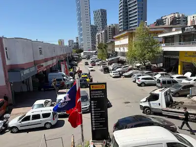 KARTAL OTO SANAYİ 'DE TABELA DEĞERİ YÜKSEK SATILIK DÜKKAN 