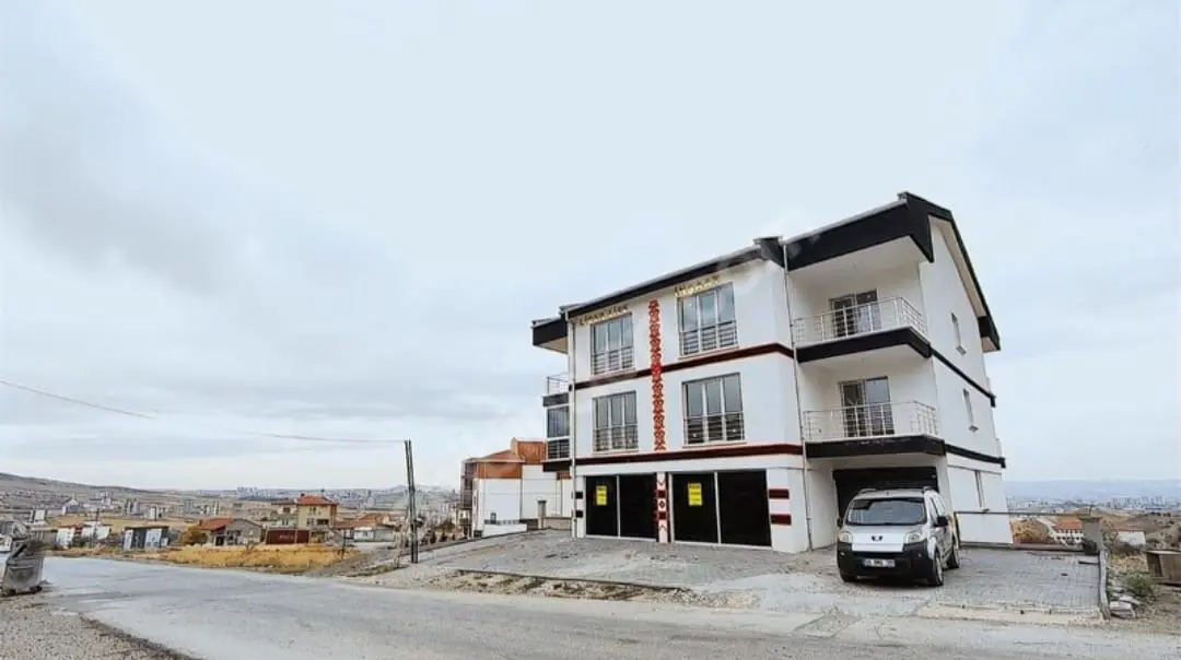 Property image 8