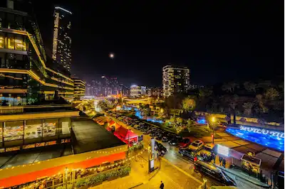 VADISTANBUL'DA TEK KULLANIMLIK, 955M² KIRALIK PLAZA KATI