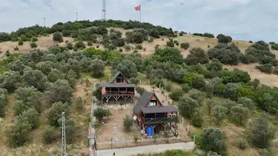 GEYVE EPÇELER’DE MANZARALI 503 M² ARSA İÇINDE 2 RESMI BUNGALOV