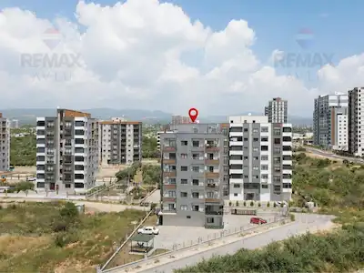 REMAX AVLU'DAN MEZİTLİ AKDENİZ MAHALLESİ'NDE KİRALIK SİTE İÇİ 1+1 DAİRE