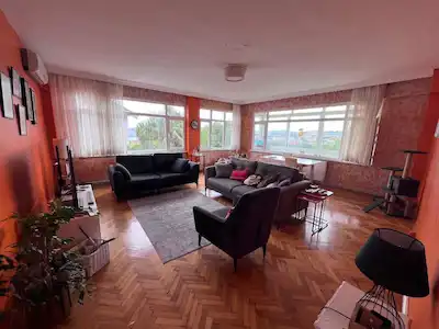 BOĞAZ MANZARALI, KIRA GETIRILI 3 BAĞIMSIZ BÖLÜMLÜ BINA – FERAHEVLER