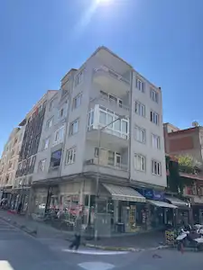 RE/MAX MID 3+1 ÇARŞI MERKEZDE EV RAHAT KONFORLU ÜNIVERSTE BÖLGESINDE KASAPLAR MAHALLESI