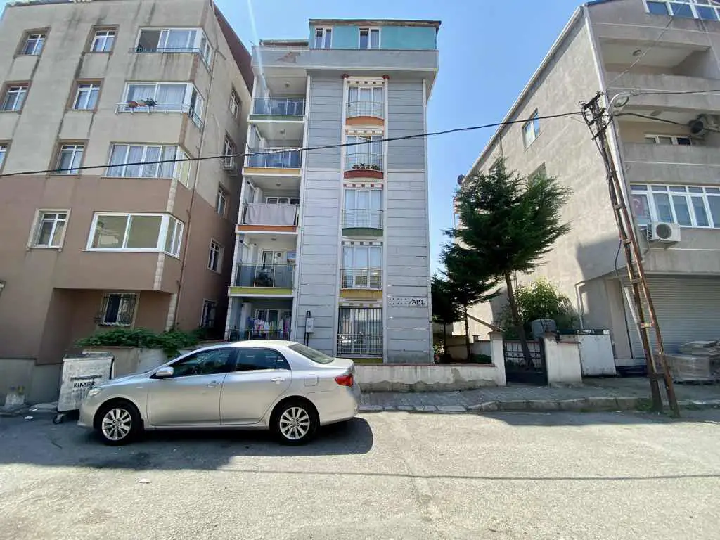 TOPSELVI MAHALLESINDE 2+1 ASANSÖRLÜ BALKONLU SATILIK DAIRE