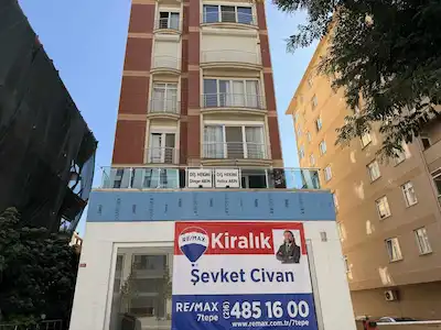 KADIKÖY MANDIRA CADDESİNDE KURUMSAL FİRMALARA KİRALIK 320 MT2 İŞYERİ