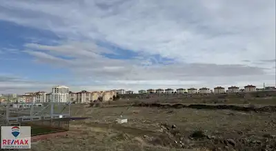 İMAR ILE İÇ İÇE YOLA CEPHELI SATILIK FIRSAT TARLA