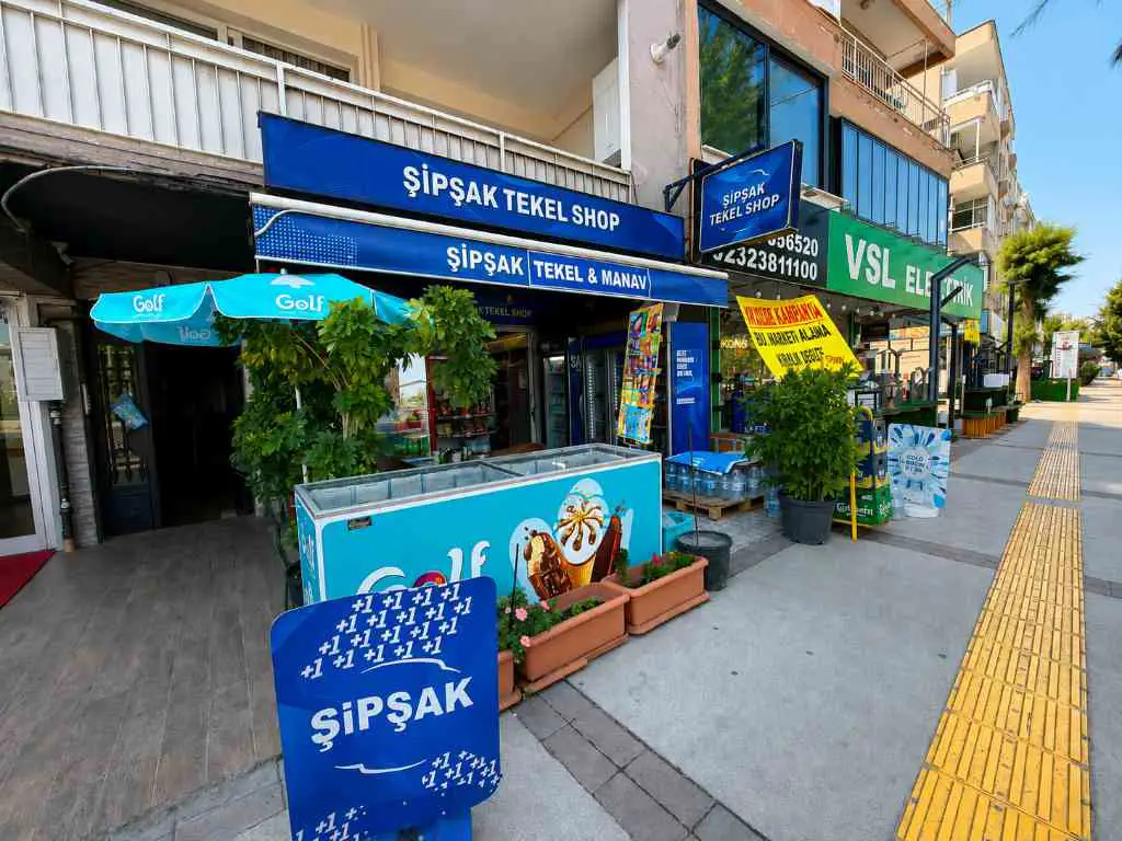 NARLIDERE NİN PRESTİJLİ NOKTASINDA DEVREN KİRALIK TEKEL BAYİ