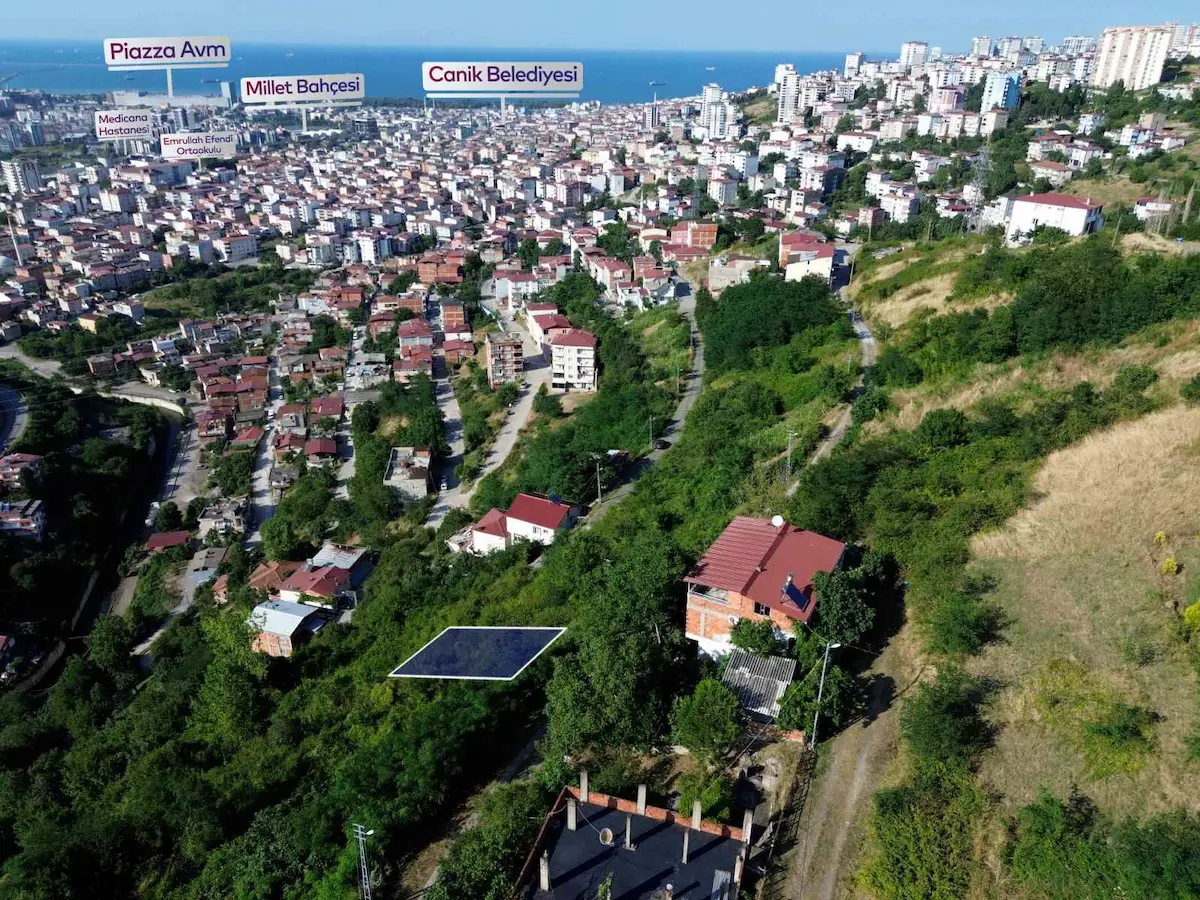 GERÇEK FIRSAT KAPANMAZ DENİZ MANZARALI ÜST VE ALT SOKAĞA CEPHE 7-8 KATLI İNŞAATA UYGUN ARSA