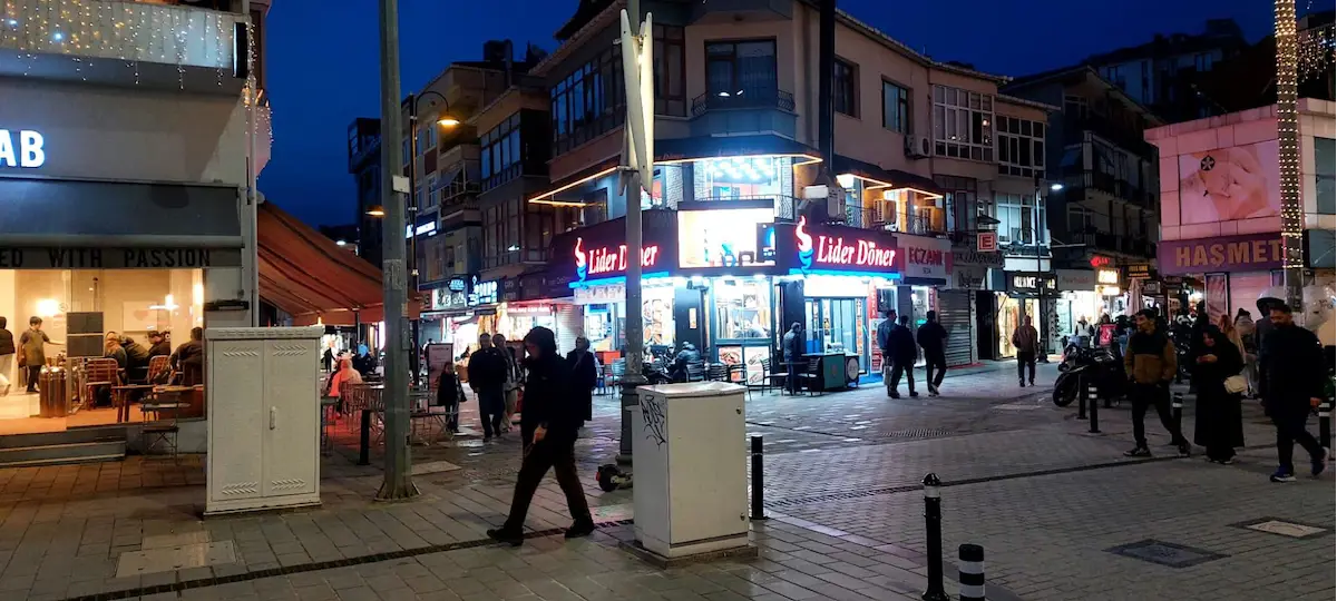 ÜMRANİYE ALEMDAĞ CAD.430M2 BİRÇOK MESLEK İÇİN KİRALIK PLAZA KATI