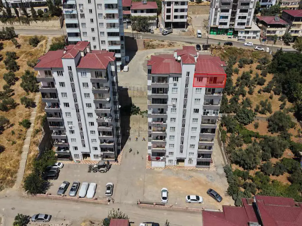 REMAX YENİ GAYRİMENKUL’DEN FERAH VE AYDINLIK 3+1 DAİRE