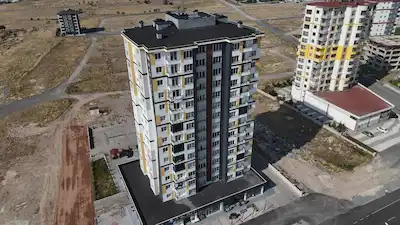BAHÇELİEVLER MAH SIFIR LÜKS YAPIDA CADDE ÜZERİ SATILIK 4+1 DAİRE