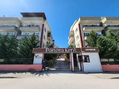 İZMIT GÜNDOĞDU BOĞAZOVA CADDESI SATILIK FERAH 3+1 ÇATI DUBLEKS