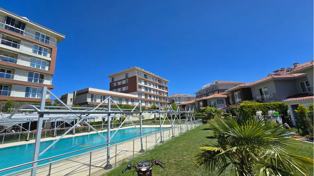 ÇANAKKALE HAMIDIYE MAH. PARK ONYEDI SITESI SATILIK 1+1 DAIRE