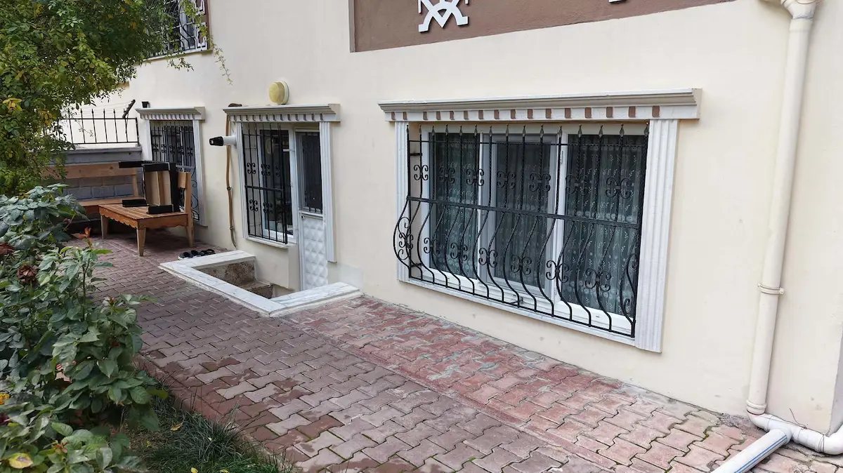 HİDAYET MAHALLESİ'NDE SATILIK DAİRE