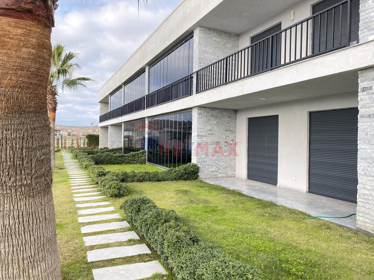 Ayvalık Küçükköy Goldman  Sitesinde Satılık 2+1 Daire