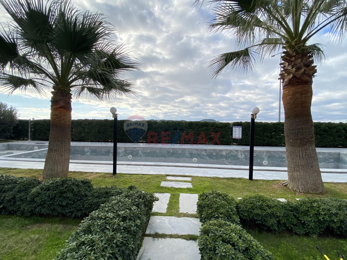 Ayvalık Küçükköy Goldman  Sitesinde Satılık 2+1 Daire