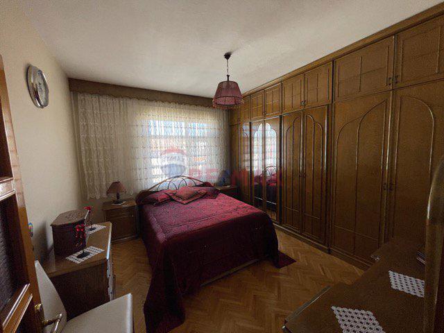 REMAX DELUXE'den 95 EVLER PAZAR SOKAĞINDA 3+1 ARAKAT KİRALIK