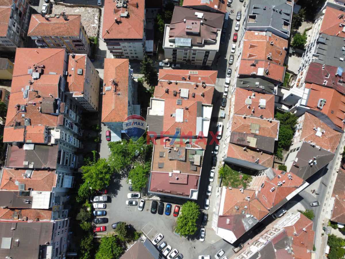 ÜSKÜDAR BAĞLARBAŞI'NDA BAHÇE TERASLI SATILIK 3+1 YENİ BİNADA