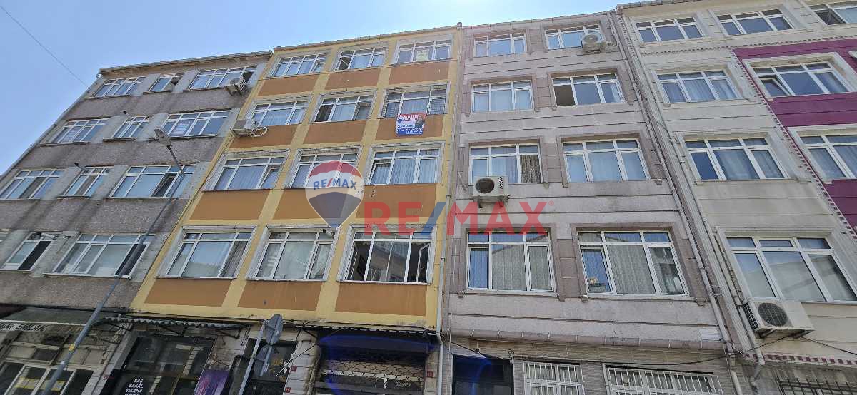 RE/MAX PRO ÖZLEM CANER'DEN HIRKA-İ ŞERİF'TE EŞYALI ÖN CEPHE 2+1 KİRALIK DAİRE