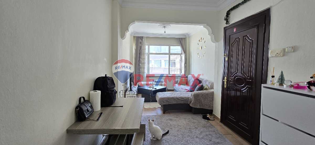 RE/MAX PRO ÖZLEM CANER'DEN HIRKA-İ ŞERİF'TE EŞYALI ÖN CEPHE 2+1 KİRALIK DAİRE