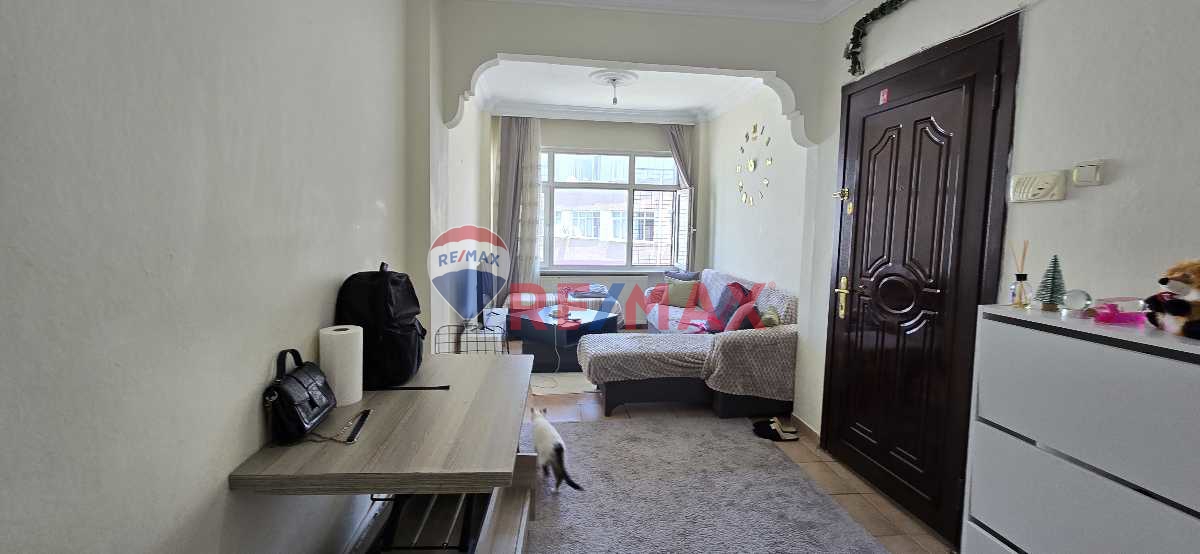 RE/MAX PRO ÖZLEM CANER'DEN HIRKA-İ ŞERİF'TE EŞYALI ÖN CEPHE 2+1 KİRALIK DAİRE