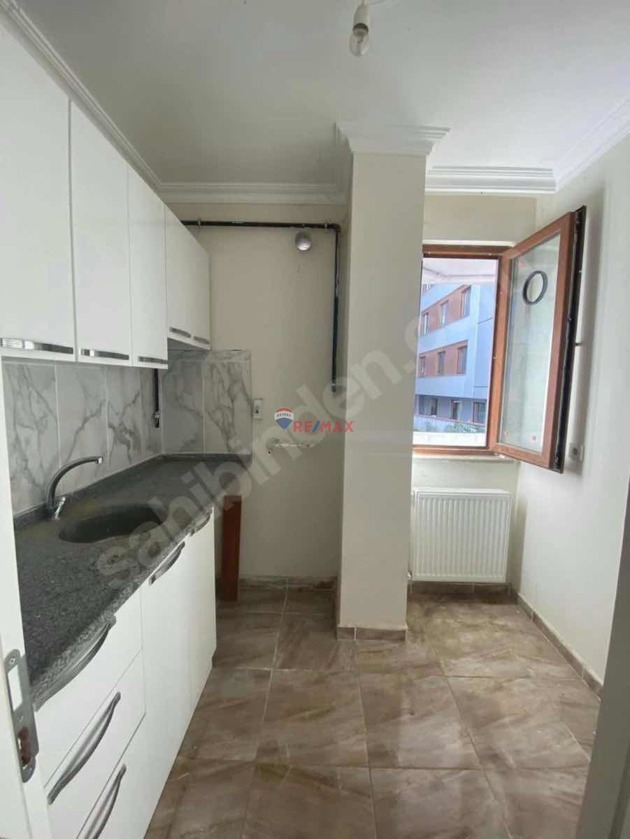ÇEKMEKÖY ÇATALMEŞE MH KIRALIK 1+1 55M2 DAIRE
