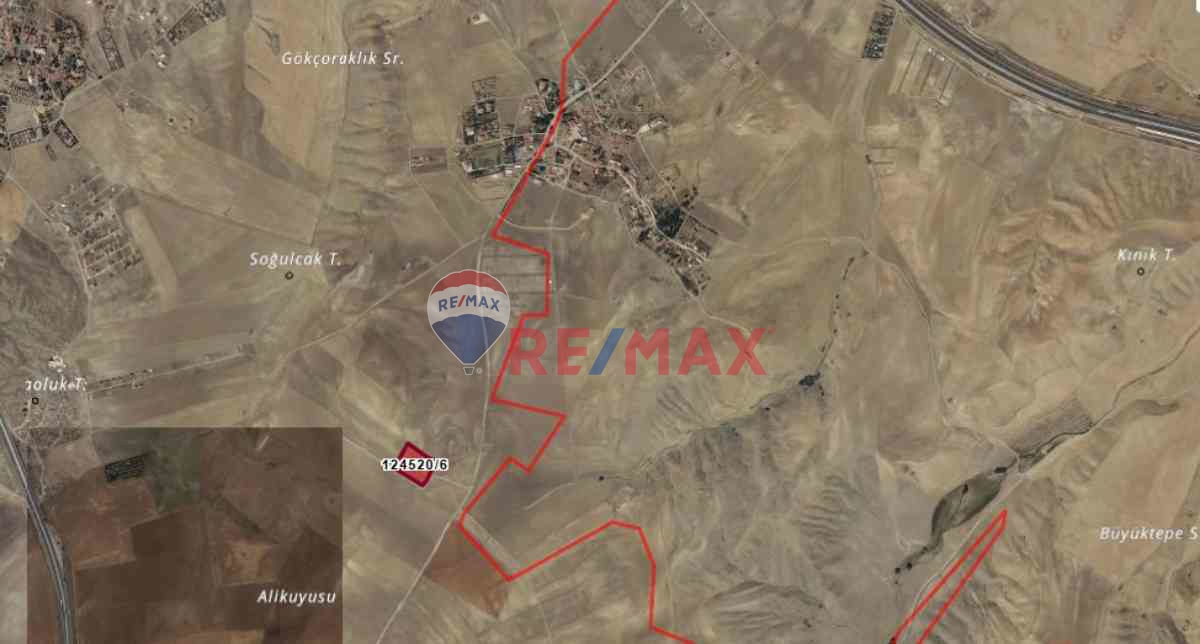 GÖLBAŞI BAĞIÇI MAHALLESINDE TEK TAPU 8.444 METRE KARE TARLA