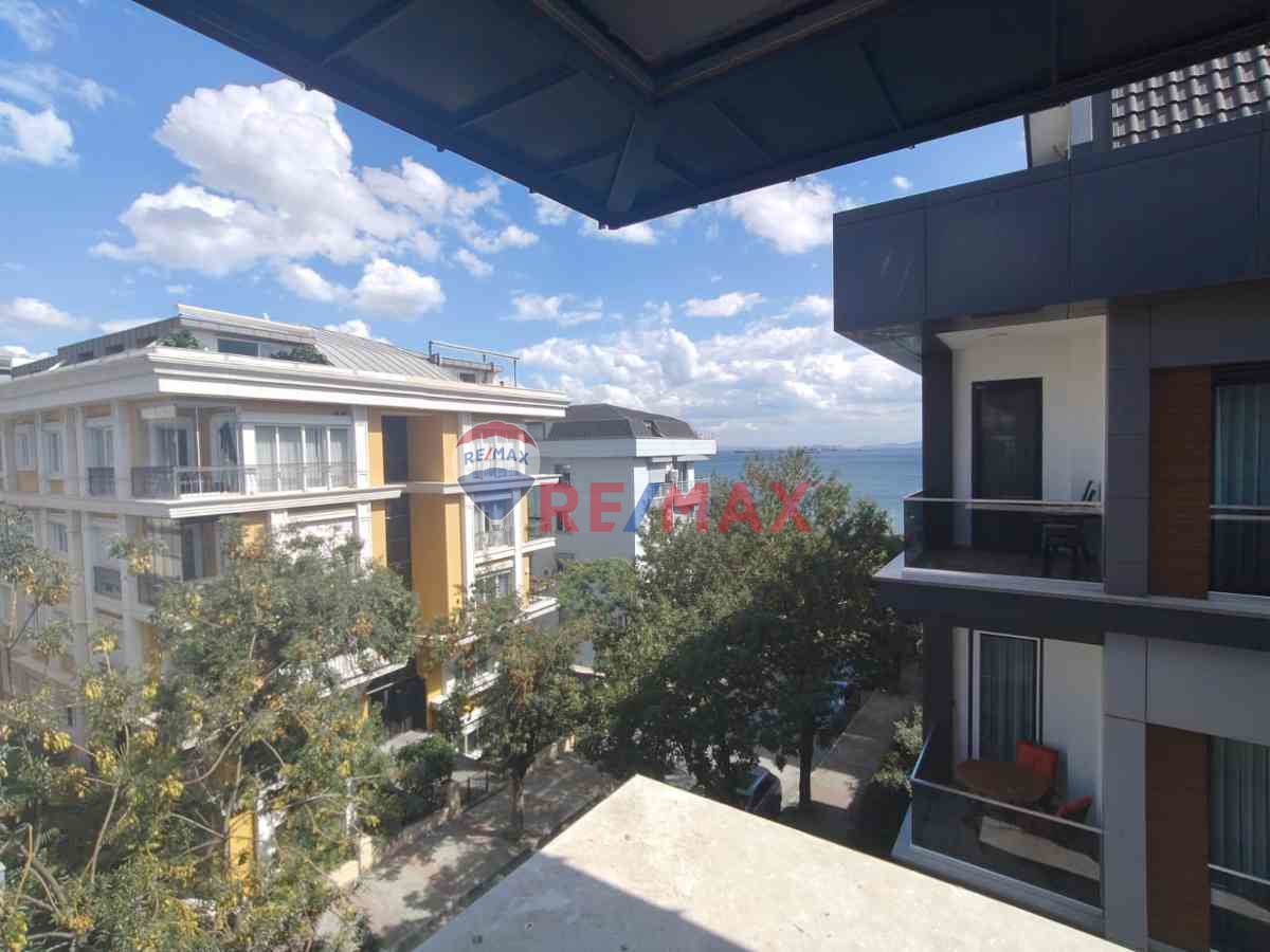 REMAX BILLUR BAKAN'DAN DENIZ MANZARALI LÜKS 5+1 DUBLEX