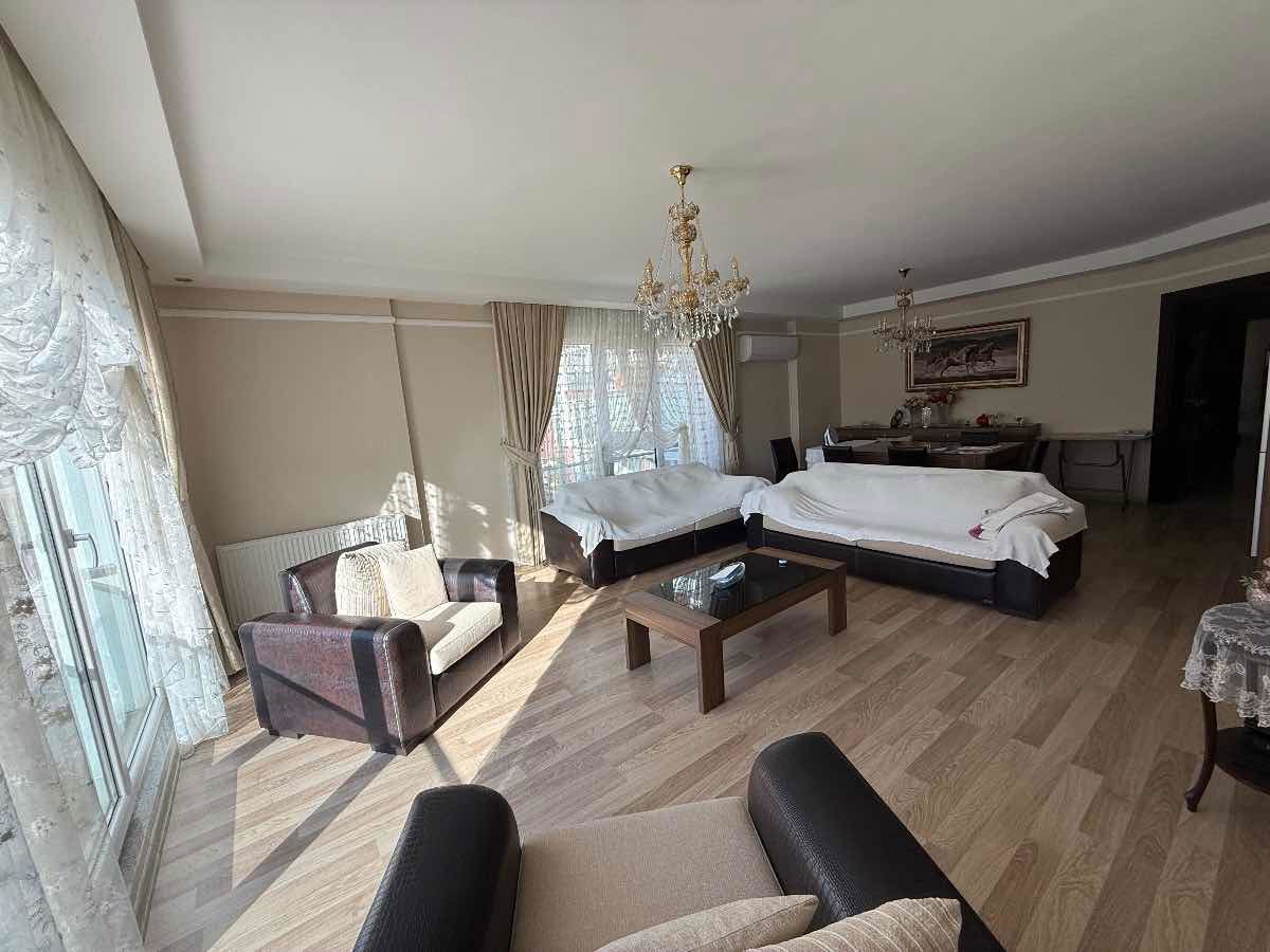 HÜRRİYET MAH. SATILIK HAVUZLU 3+1 DAİRE