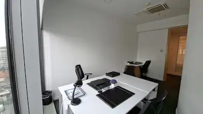 KANYONDA’DA PRESTIJLI OFIS | HAZIR & SANAL OFIS SEÇENEĞI | 4 KIŞILIK