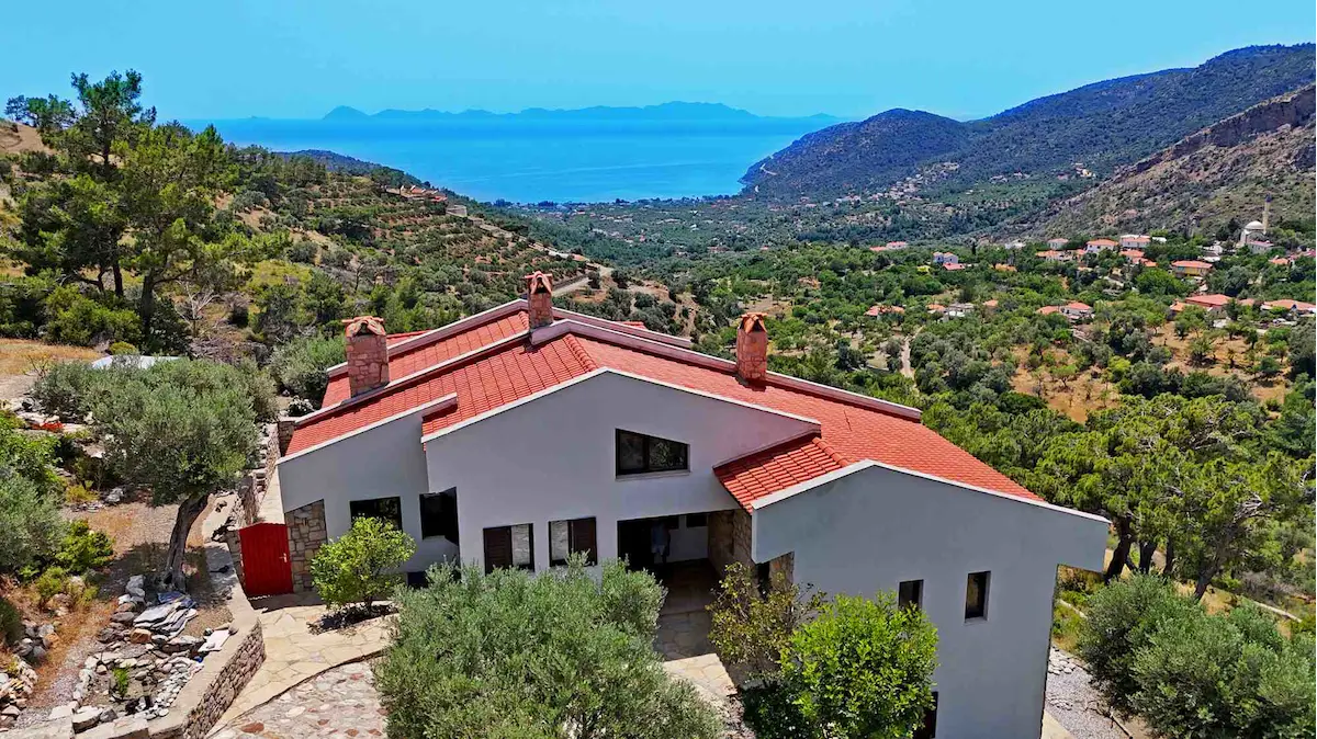 DATÇA MESUDIYE'DE SATILIK 3+1 PANORAMIK DENIZ MANZARALI VILLA