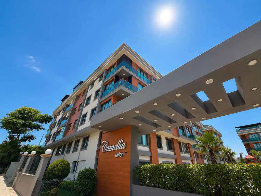REMAX GELİŞİMDEN CAMELLIA 1 EVLERİ SATILIK GENIŞ LÜKS BOŞ 3+1 DAİRE