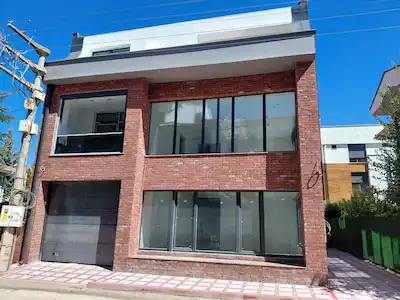 RE/MAX MOD'DAN SÜMER MAH.'DE 7+2 SATILIK VİLLA
