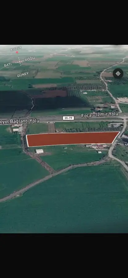 ALIAĞA FATIH MAHALLESI’NDE FOÇA YOLUNA 50 METRE 12.310 M² SATILIK TARLA