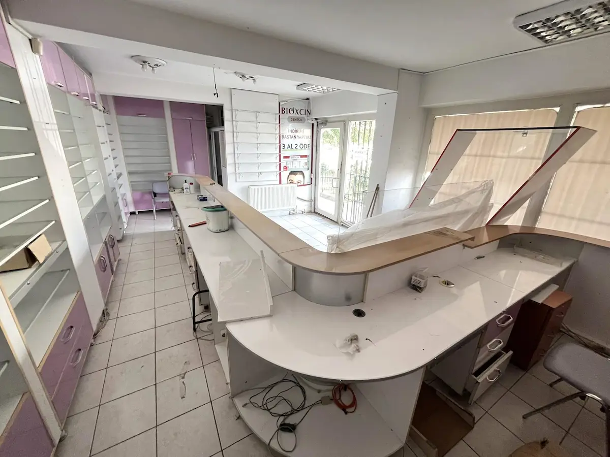BAŞAK HÜSEYİNGAZİ'DE 36 M² GİRİŞ KAT KİRALIK DÜKKÂN