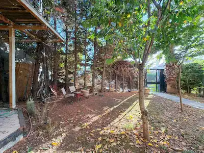 BAHÇEŞEHİR BERİT VİLLALARINDA GÖLET MANZARALI 4 KATLI VİLLA