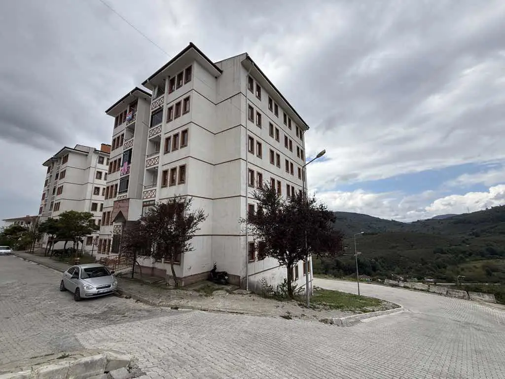REMAX DIA'DAN ÇİLİMLİ TOKİ KONUTLARINDA SATILIK 2+1 DAİRE