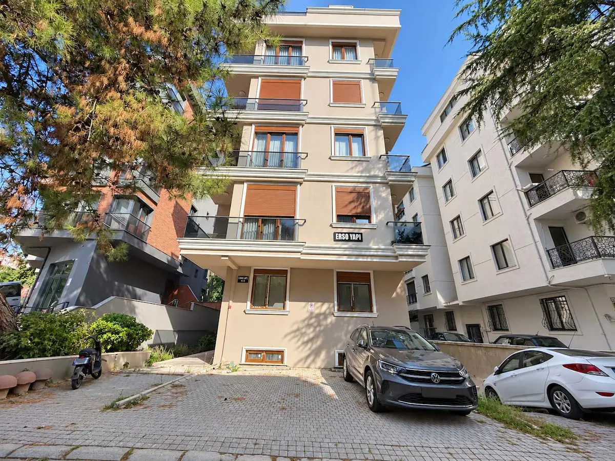 FEYZULLAHTA SAHİLE YAKIN | GÜNEY CEPHE | 3 BALKONLU 2+1