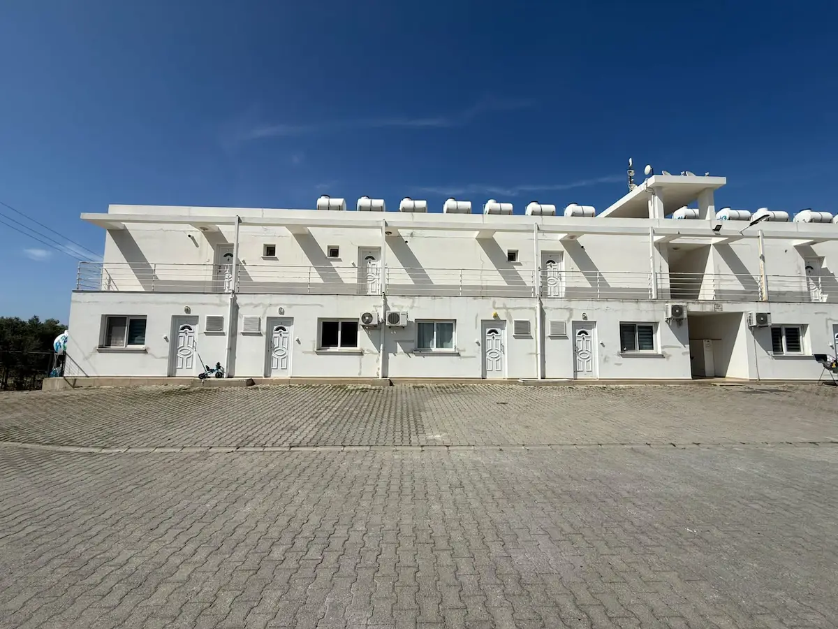 GAÜ YAKININDA SATILIK 1+1 DAİRE