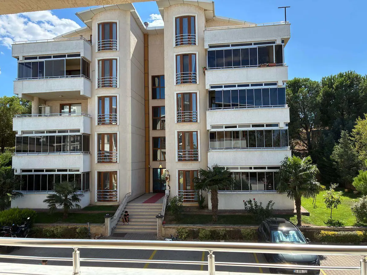 ALAGÖZPARK EVLERI SATILIK 2+1 DAIRE