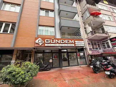 İZMİT KARABAŞ MAH. MERKEZİ KONUMDA 140M² SATILIK DÜKKAN