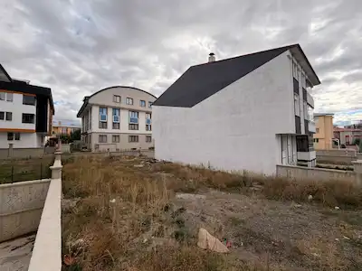 REMAX ARTIS'DEN DADAŞKENT'DE SATILIK ARSA