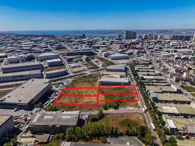 AKÇABURGAZ'DA I 20.000 M² I 1.50 EMSAL I SANAYI İMARLI ARSA