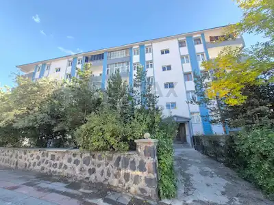 RE/MAX LACİVERT'TEN YILDIZKENT'TE SATILIK 3+1 DAİRE
