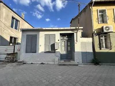 BUCA’DA DOKUZ EYLÜL YANI TARİHİ RUM EVİ MÜSTAKİL PARSEL TAPULU
