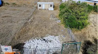 MOLLAFENARİ'DE 330 M2 İÇERİSİNDE KONTEYNER BULUNAN ARSA