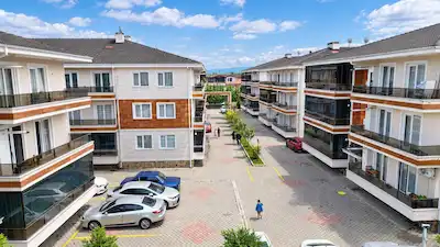 REMAX 3+1 135M² + 10M² DEPO +ANKASTRE SET SITE İÇI KREDIYE UYGUN