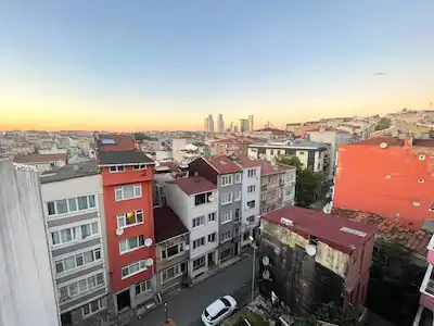 KURTULUŞ SON DURAĞI'NA PARALEL ÇIFT CEPHELI SATILIK 1+1 DAIRE