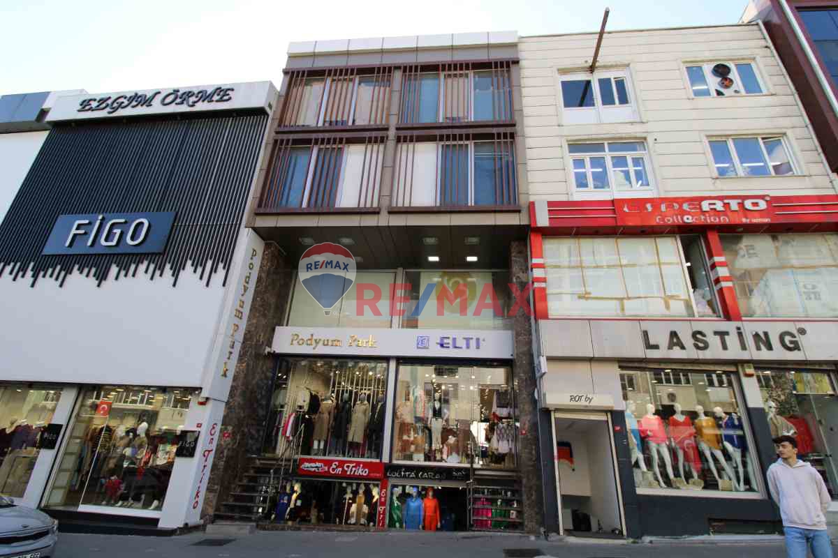REMAX EBRU'DAN MALTEPE TRİKOCULAR CADDESİNDE 6 KATLI MAĞAZA,ATÖLYE,OFIS